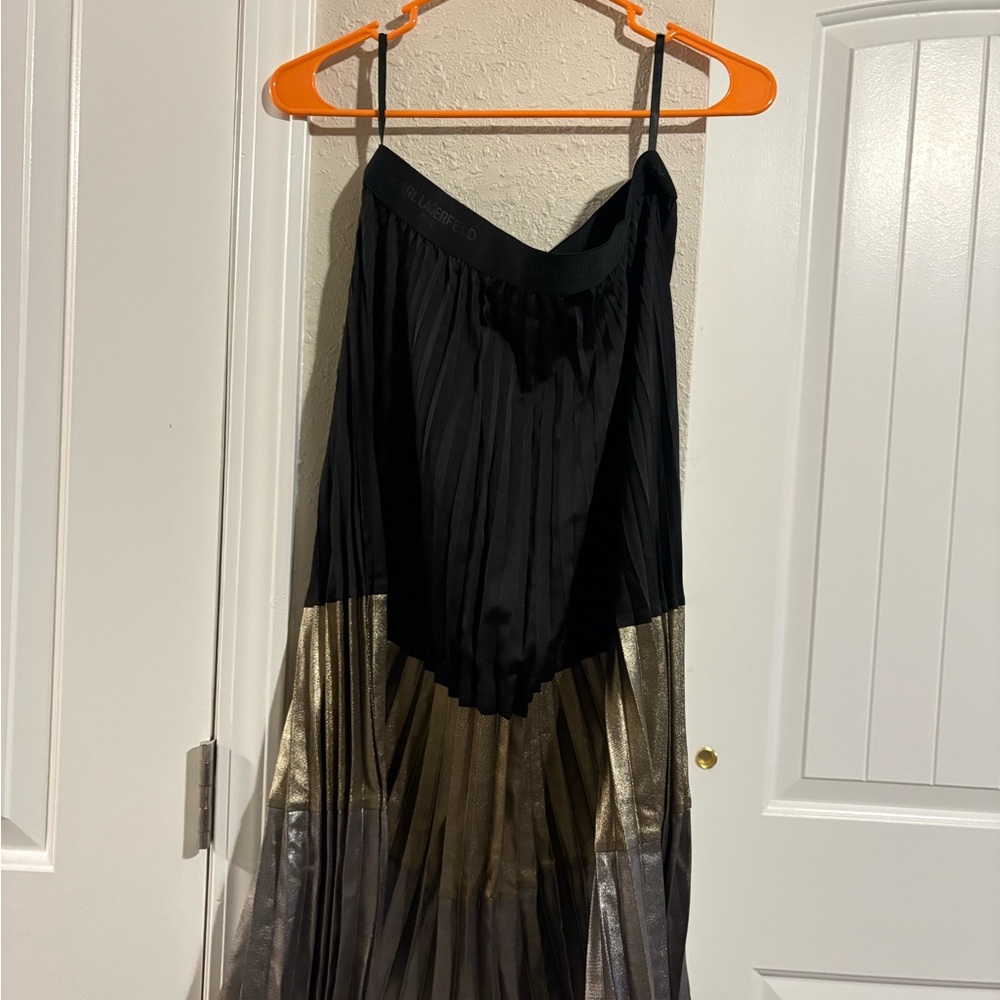 Karl Lagerfeld Black/Gold/Silver Pleated Skirt